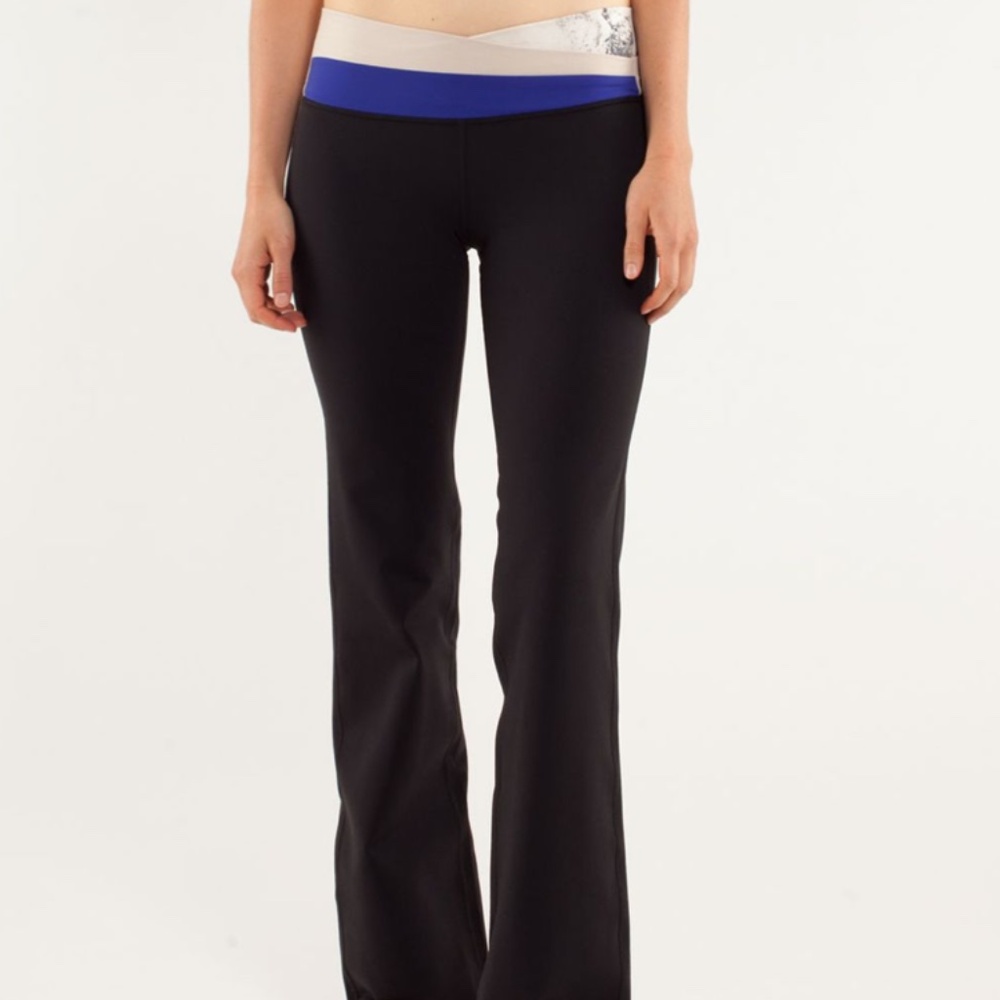 Lululemon Astro Yoga Pant Black Size 4